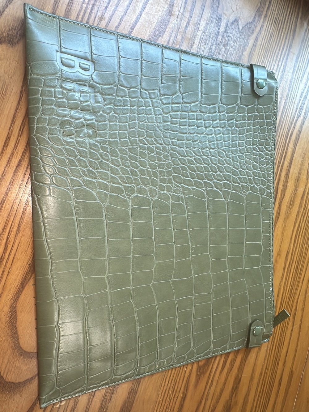 BEIS Olive Green Croc-Embossed Laptop Sleeve (bags17)